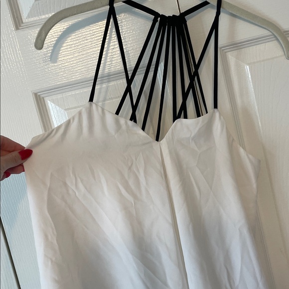 Express Tank Top - Picture 3 of 5